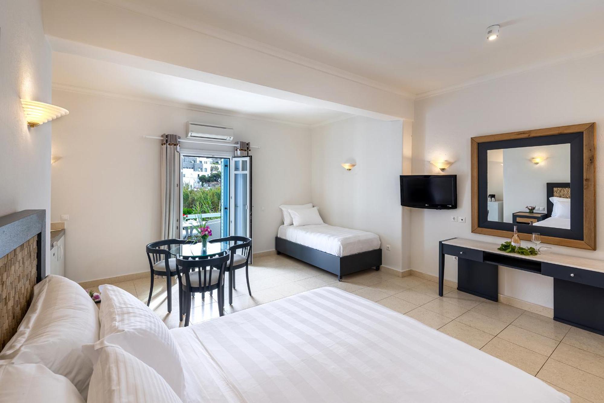 Petinos Hotel Platys Gialos  Room photo